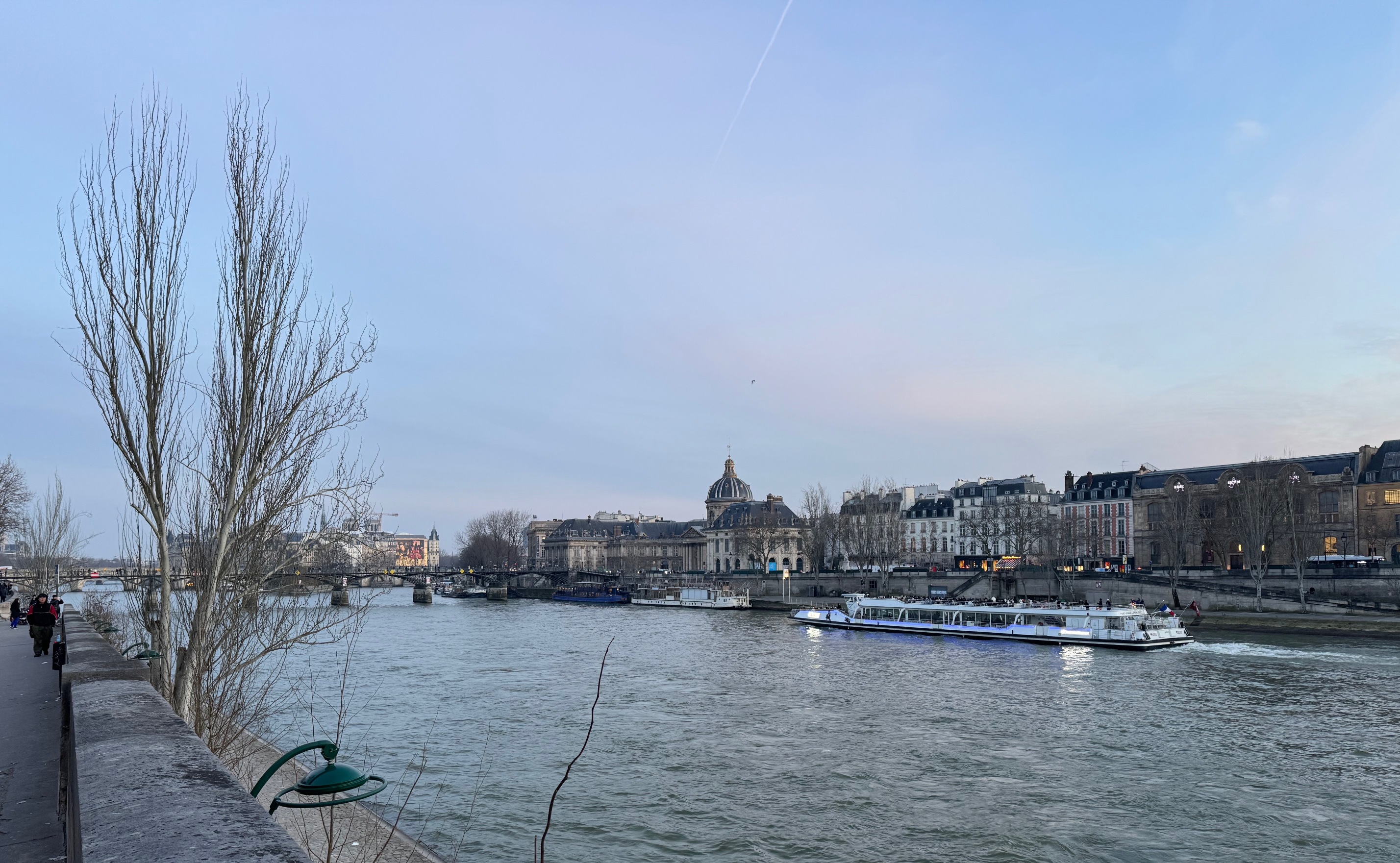 Un bateau sur la Seine